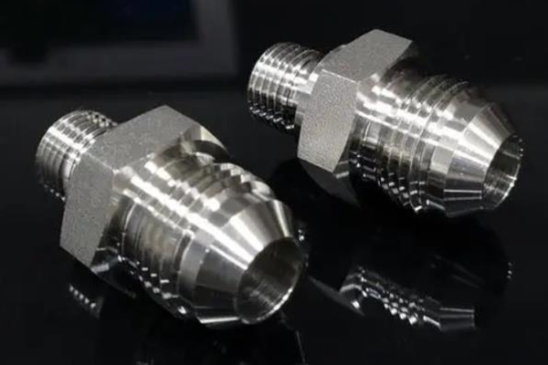 控制好美制接頭安裝是的松緊度非常重要！ 圖2