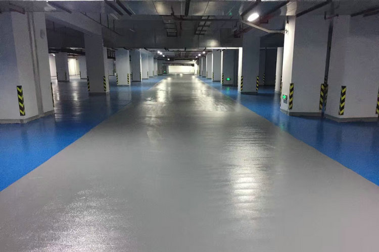 地坪漆報價|滄晟環氧地坪漆廠家:瓷磚地面能否鋪設環氧樹脂地坪漆