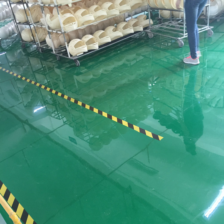 滄晟地坪漆廠家解析環氧地坪漆材料出現增稠膠化、渾濁質量問題如何解決