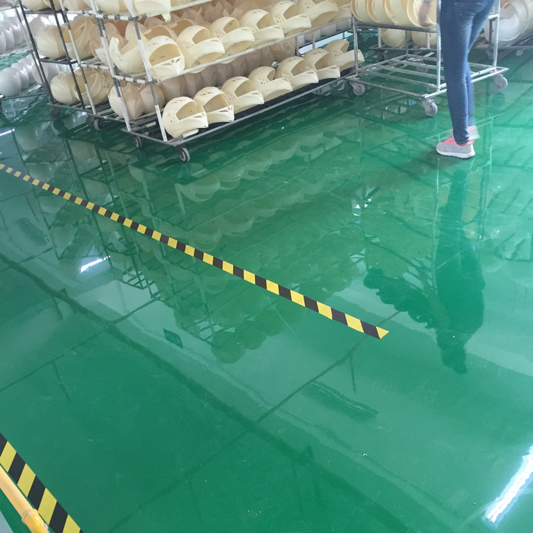 福建環氧地坪漆廠家_無塵車間工程中潔凈工作臺的工作原理