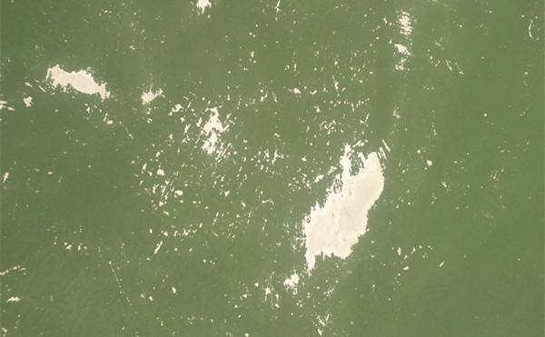 我對環(huán)氧地坪有話說：再不保養(yǎng)，后來的你就是這樣